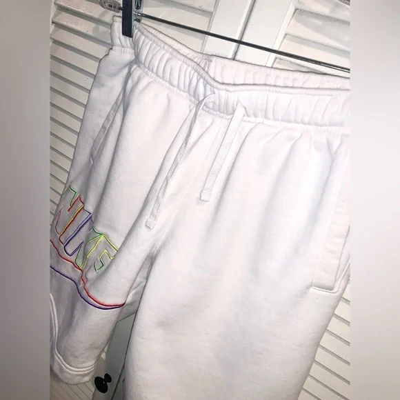 MENS CLUB SHORTS IN PHANTOM Men’s Small - Picture 3 of 8